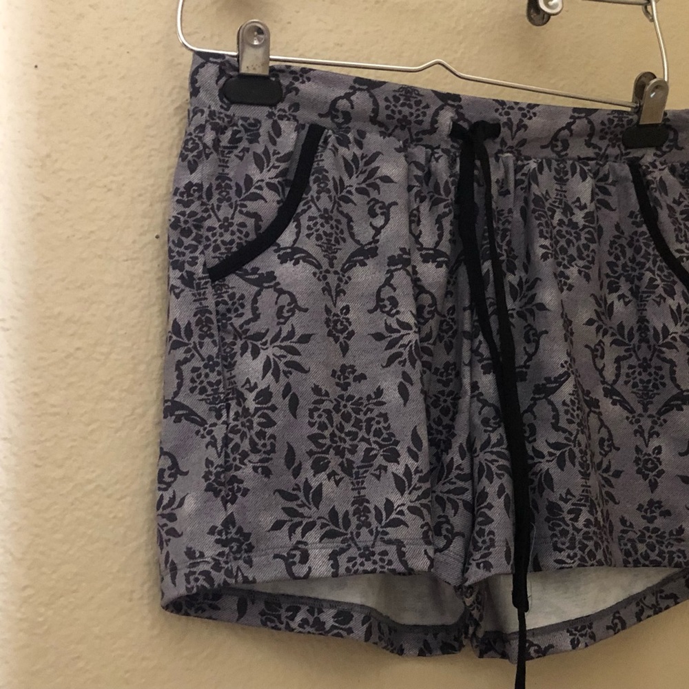 Bali 2pc pajama set size medium